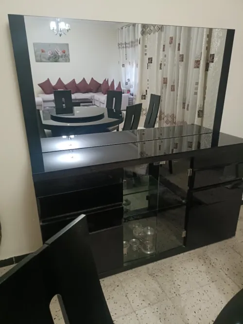 Table + bahut