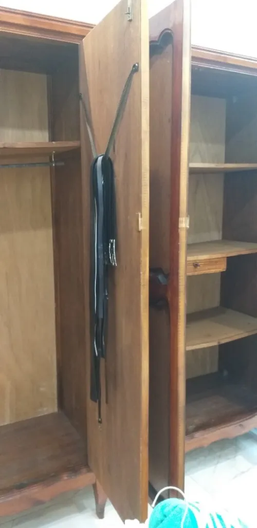 Armoire 2 portes pour ranger vos vêtements