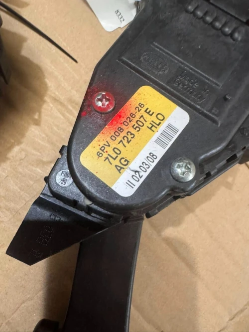 Disponible pièces détachées pour Audi q7 vw Porsche Cayenne