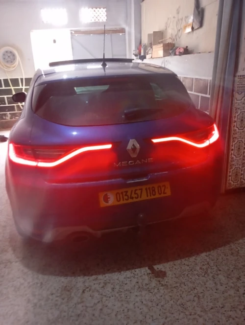Renault ميڨان4 2018 
