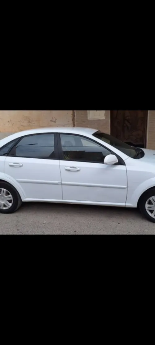 Chevrolet Optra 4 portes 2012 Optra 4 portes