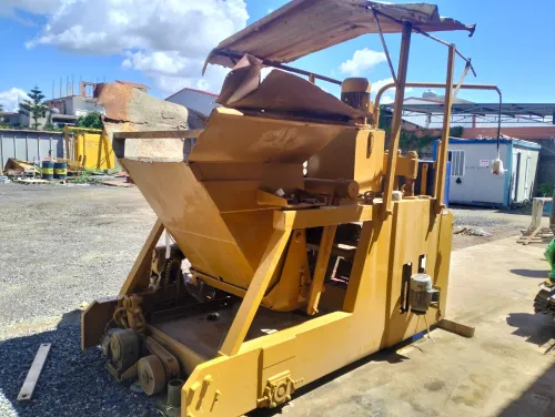 Machine de parpaing