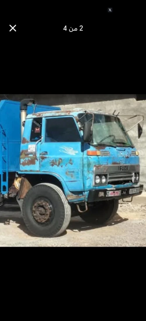 Isuzu JCR 300 1986