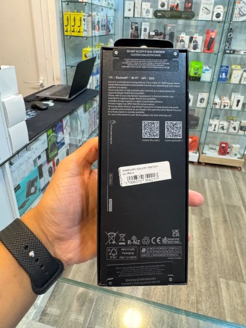Samsung galaxy watch  ultra  (2) 2025 bleu 