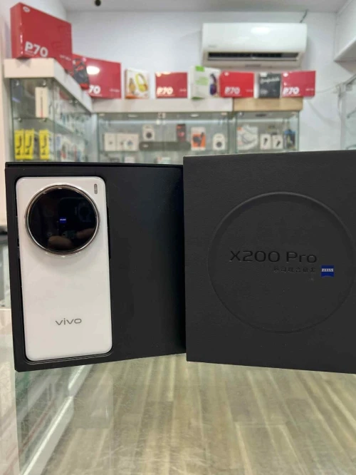 Vivo X200 pro 16Gb 1 terra utilisée 3 jours