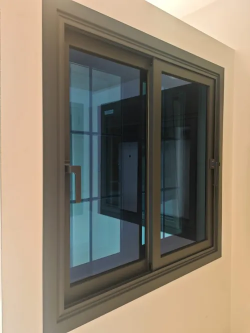FENÊTRES &PORTES EN ALUMINUM