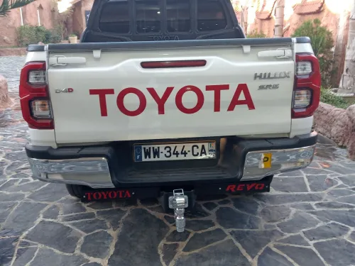 Toyota Toyota suaadi 2024 