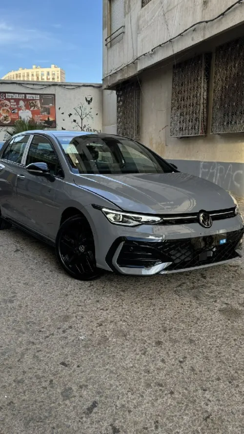 Volkswagen Golf 8,5 2025 R line