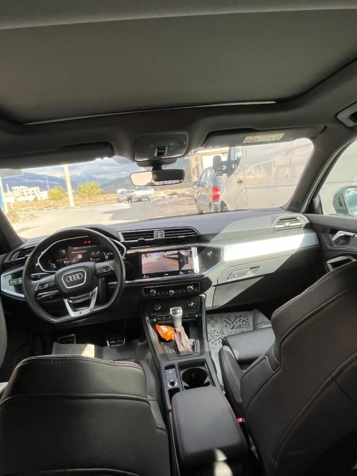 Audi Q3 2023 S lin