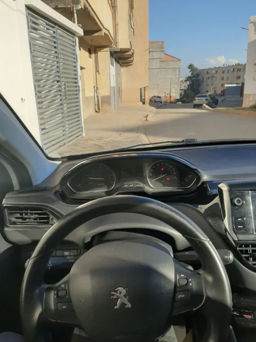 Peugeot 208 2019 Allure Facelift