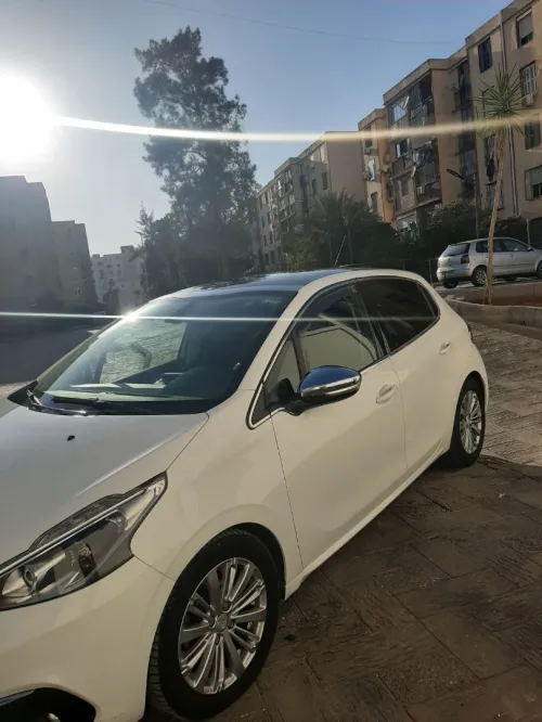 Peugeot 208 2019 Allure Facelift