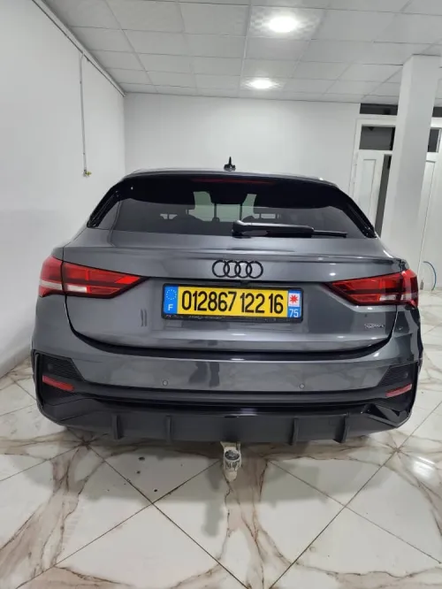 Audi Q3 2022 Q3