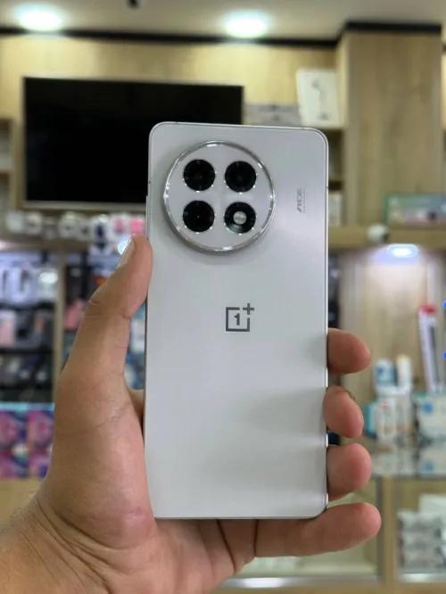 OnePlus Ace 5 512GB 12GB RAM Batterie 99% 