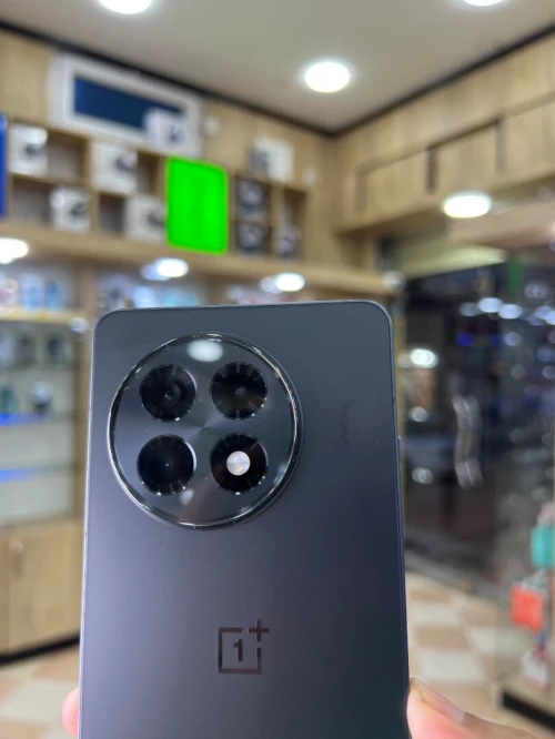 ONE PLUS 13R 12/256gb 