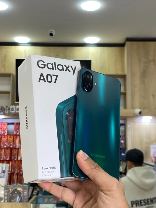 Samsung A07 4/64gb avec chargeur 