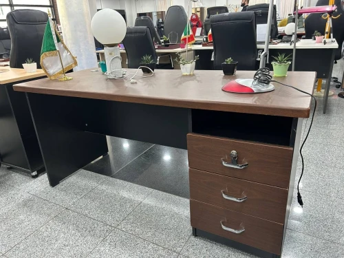 BUREAU ALIBI MDF MELAMINE 1.20 AVEC 3 TIROIRS