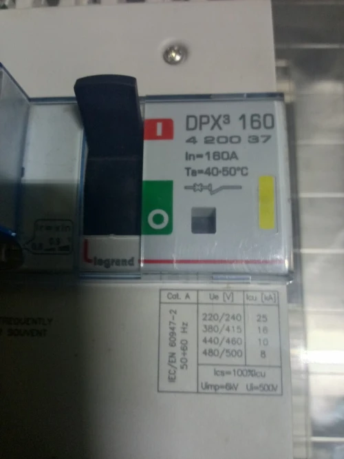 Disjoncteur LeGrand DPX3 160A