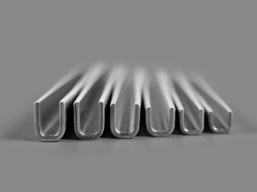 Clips pour machines automatiques et semi-automatiques 