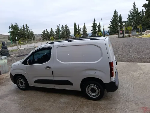 Fiat Doblo 2023 Itali
