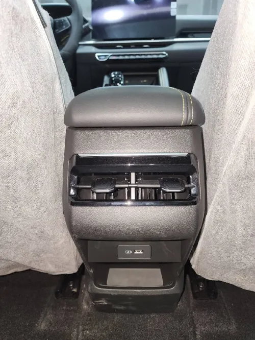 Geely Coolray 2025 Top version