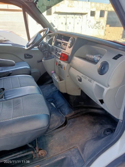 renault master dci 120 chauvaux 2008