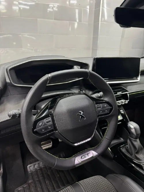 Peugeot 208 2024 GT