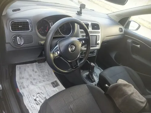 Volkswagen Polo 2016 Carat +
