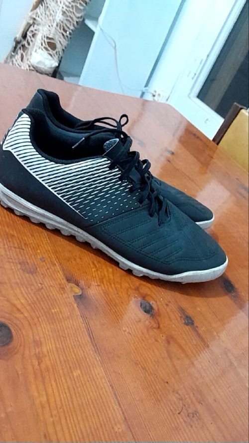 Chaussure football ts terrain