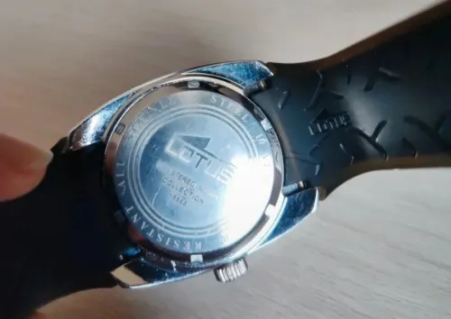 Montre lotus