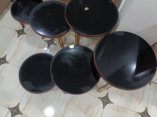 Tables gigantes