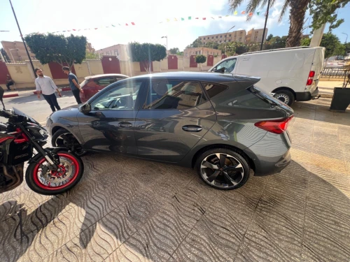 Cupra  Leon 2023 