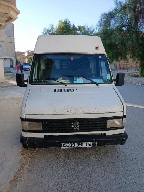 Peugeot j5 1990