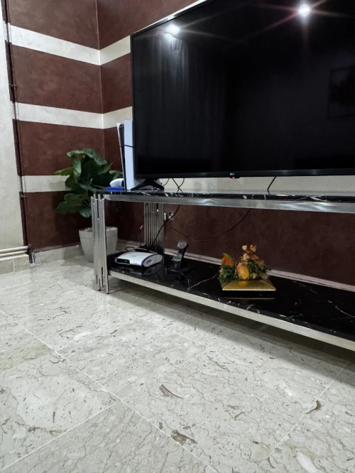 Table basse / meuble tv / tables gigogne 