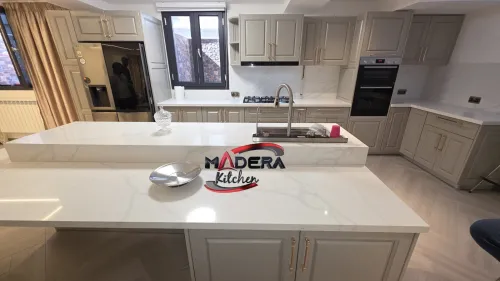 CUISINE MODERNE SUR MESURE