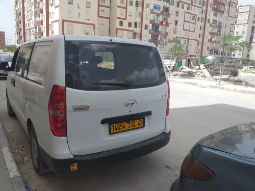 Hyundai H1 2012 Vitré 6 places