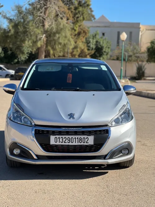 Peugeot 208 2018 Allure Facelift