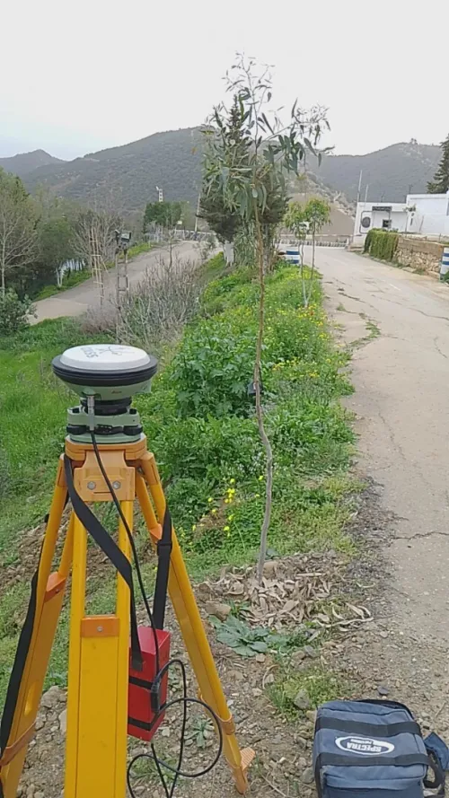 . البحث عن المياه الجوفية ،أعمال الطوبوغرافيا
