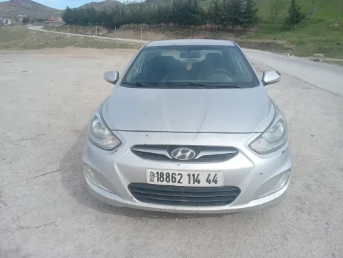 Hyundai Accent RB  4 portes 2014 Accent RB  4 portes