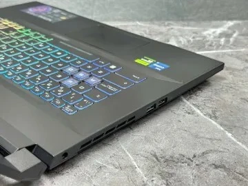 MSI KATANA 17 B13VFK -I7-13620H 4.9 GHz - 32GB - 1TO SSD   RTX 4060  17.3  IPS 144HZ
