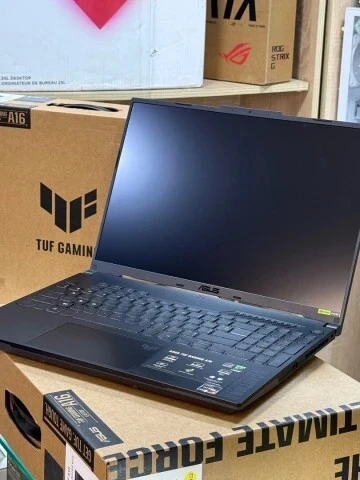 ASUS TUF Gaming A16 (2024) RTX 4050 / Ryzen 7 7445HS / 16 Go RAM / 512 Go SSD / 16" 165Hz