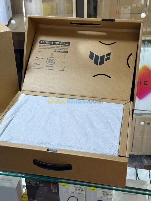 ASUS TUF Gaming A16 (2024) RTX 4050 / Ryzen 7 7445HS / 16 Go RAM / 512 Go SSD / 16" 165Hz