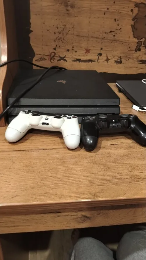 Play 4