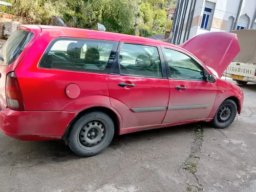 Ford Focus 4 portes 2001 Focus 4 portes