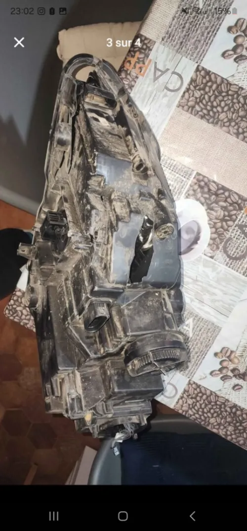 Phare bi xénon Seat Ateca accidenté