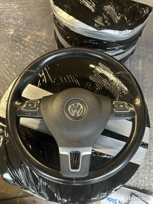 Volant VW golf 5/6 passat B7 / tiguan
