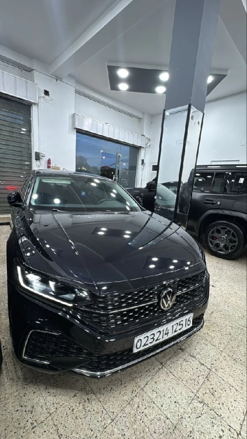 Volkswagen Passat 2025 Business
