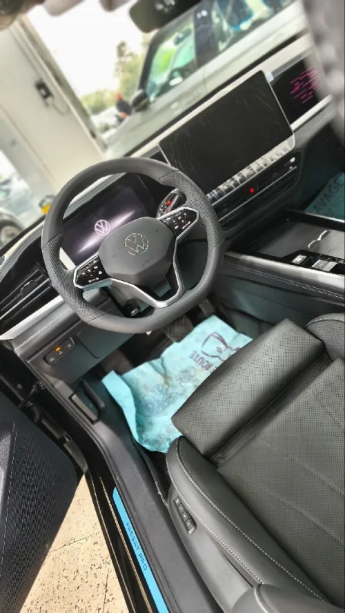Volkswagen Passat 2025 Pro