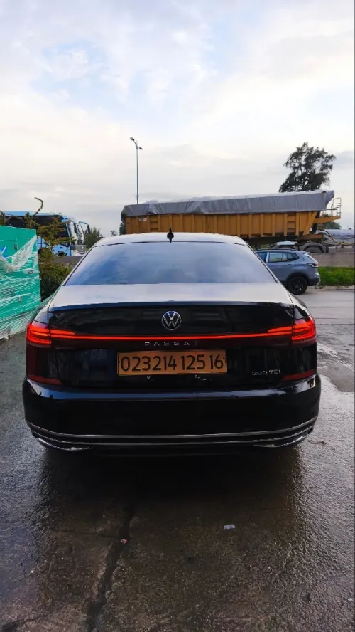 Volkswagen Passat 2025 Business