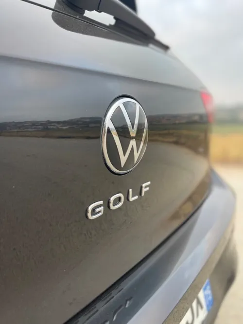 Volkswagen Golf 8 2024 R-Line