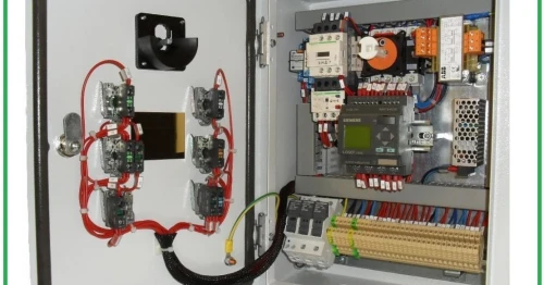 Technicien en électricité et maintenance industrielleجميع أشغال الكهرباء الصناعية و المعمارية 